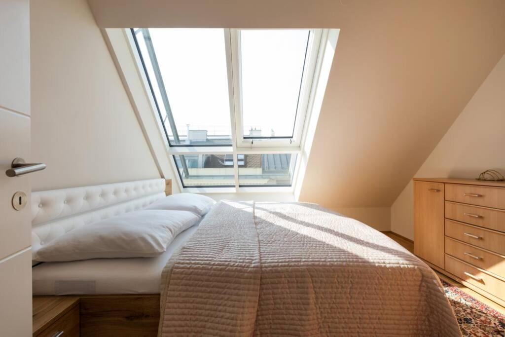 Grosses Penthouse #12 Mit Terrasse Und Aussicht Apartment